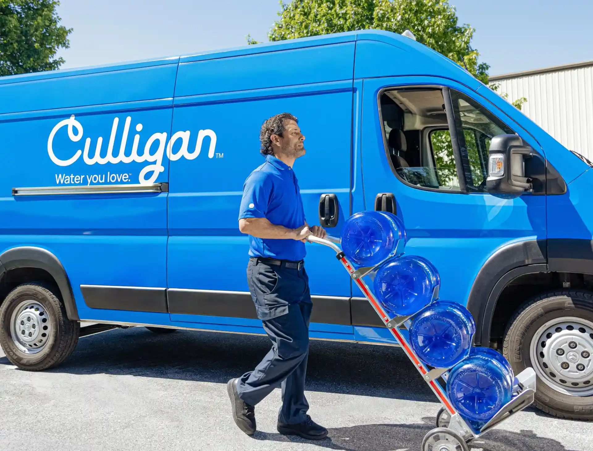 TSS_CULLIGAN_DAY2_VAN_0636_straight